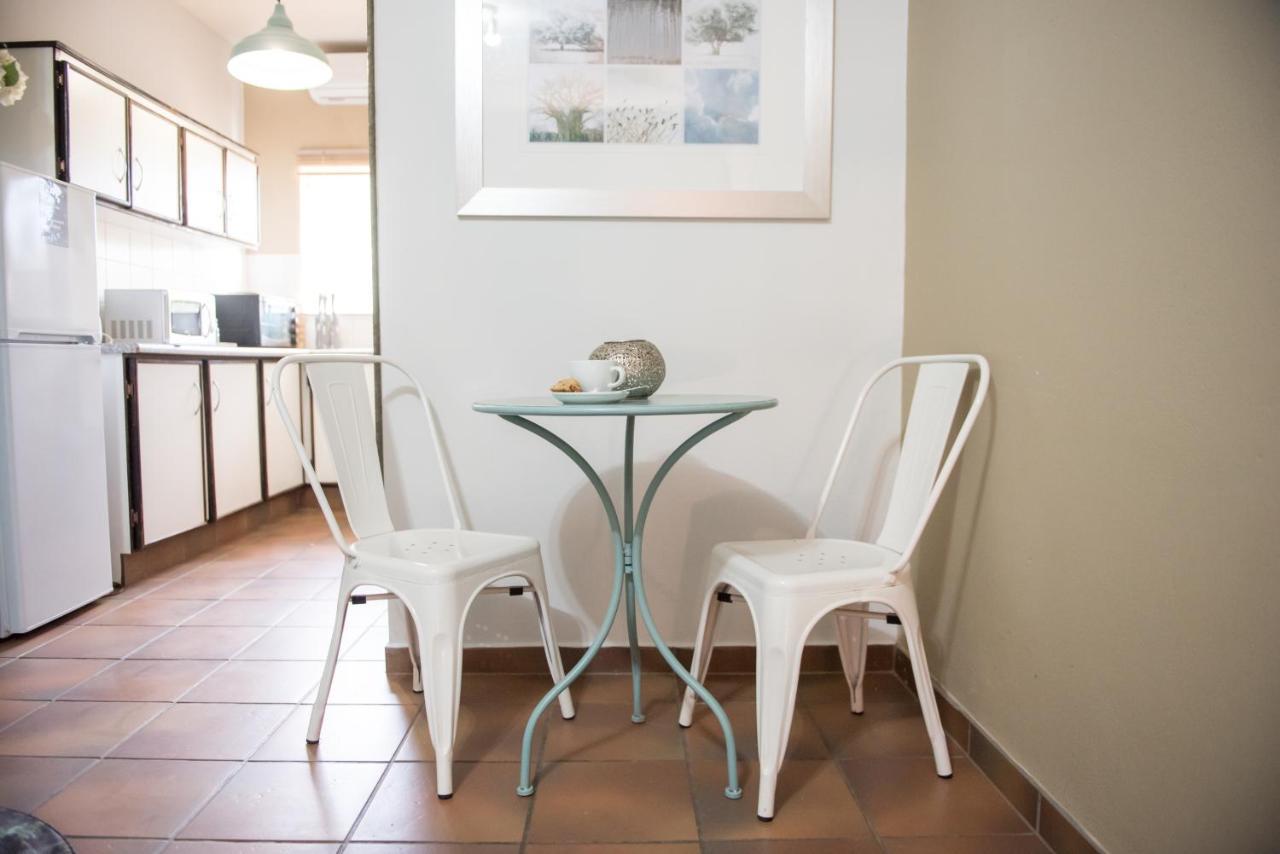 Melrose Place Guestrooms Потчефструм Екстериор снимка