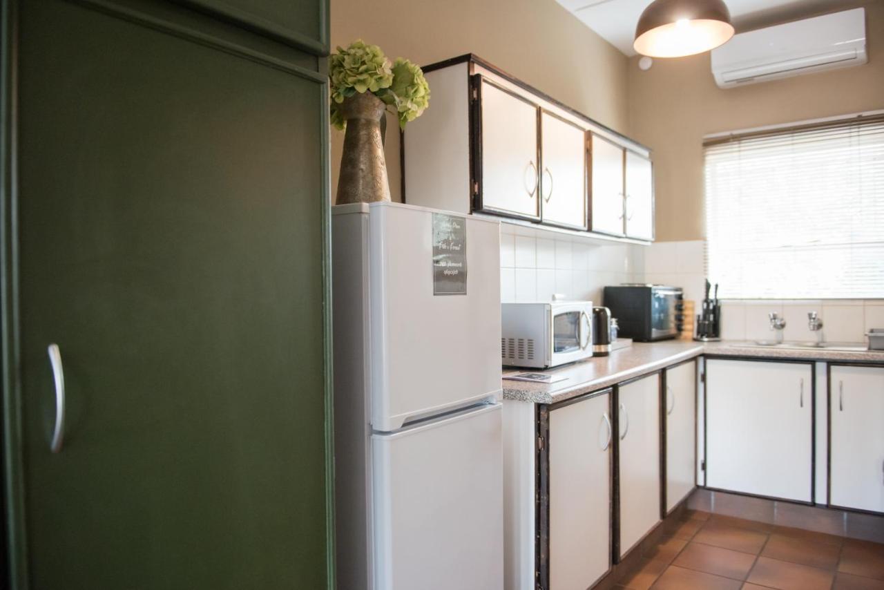 Melrose Place Guestrooms Потчефструм Екстериор снимка