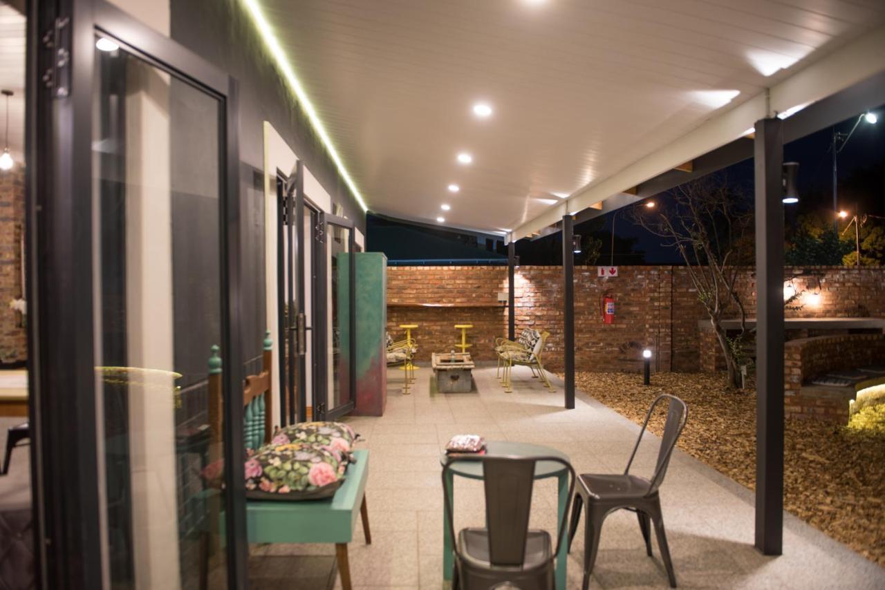 Melrose Place Guestrooms Потчефструм Екстериор снимка