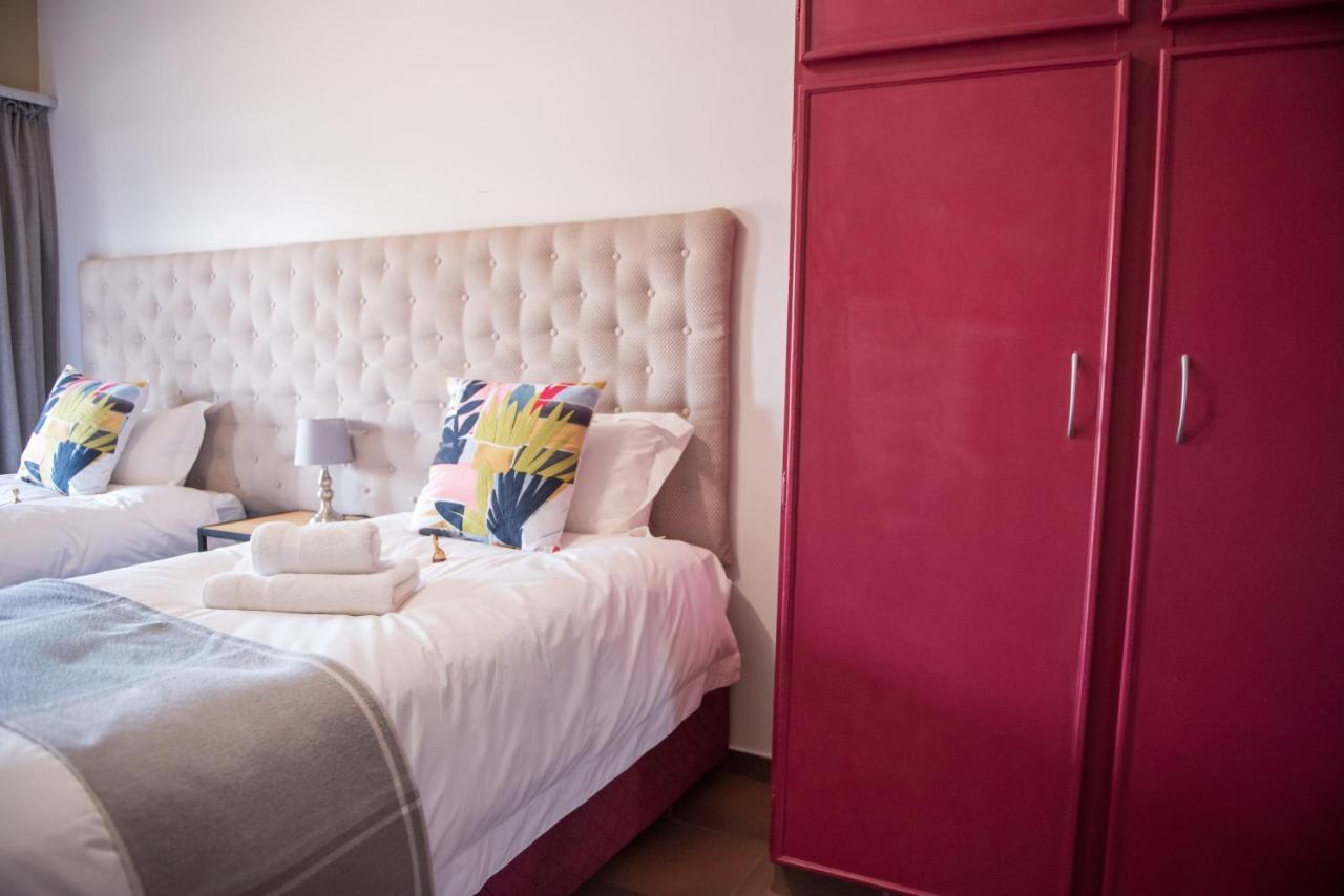Melrose Place Guestrooms Потчефструм Екстериор снимка