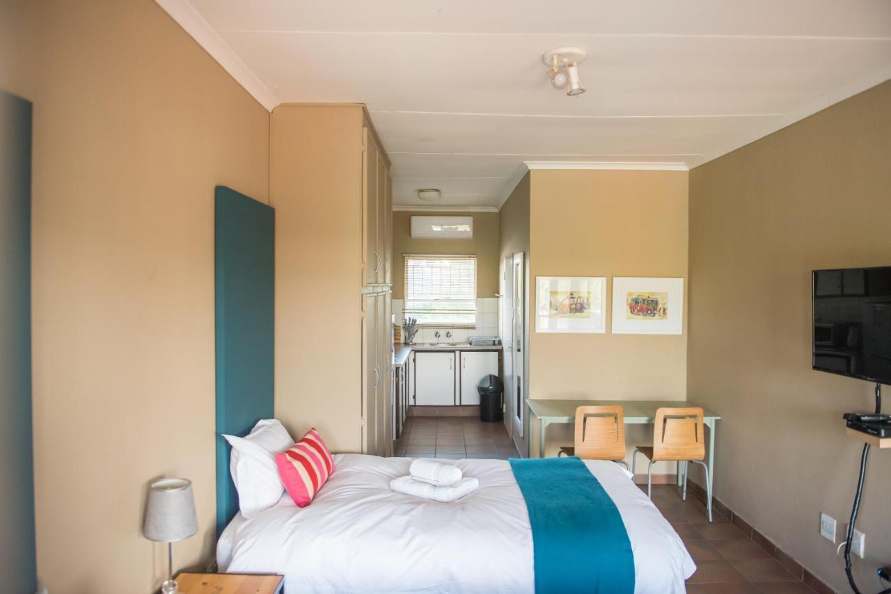 Melrose Place Guestrooms Потчефструм Екстериор снимка