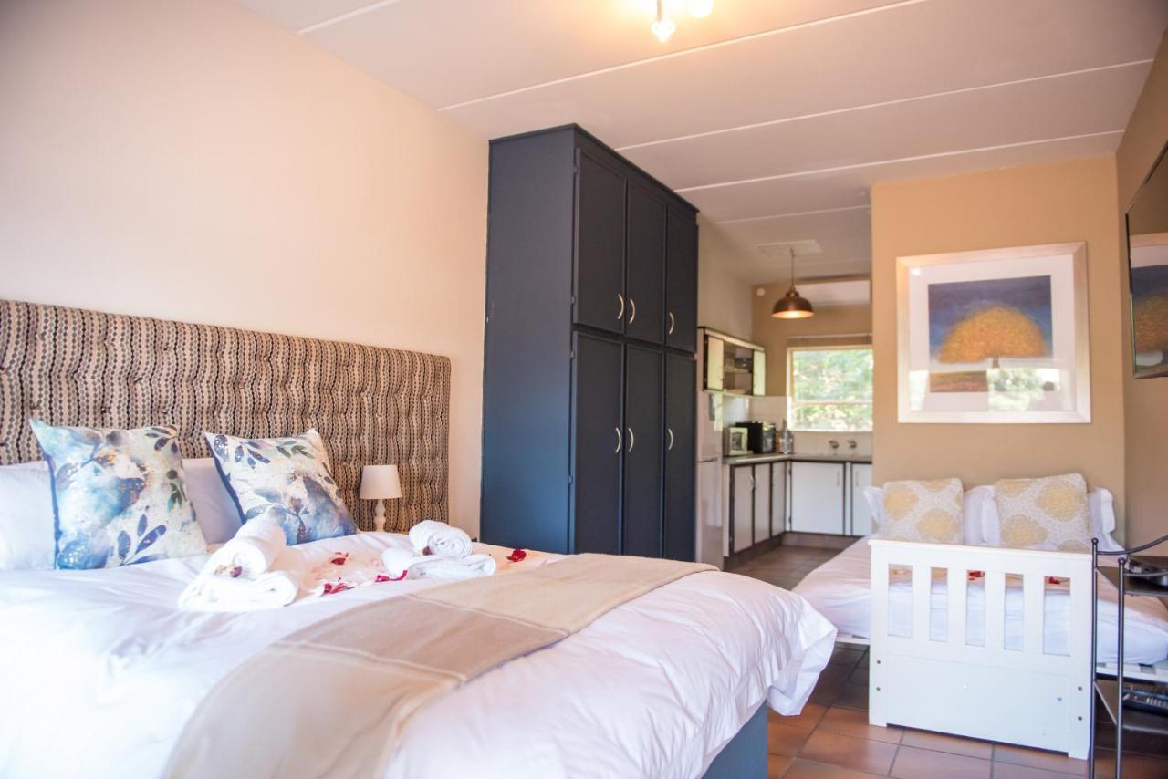 Melrose Place Guestrooms Потчефструм Екстериор снимка