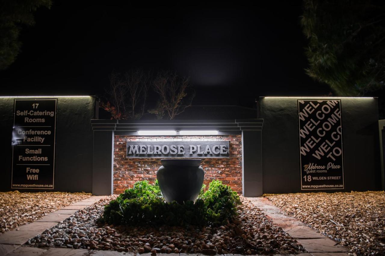 Melrose Place Guestrooms Потчефструм Екстериор снимка